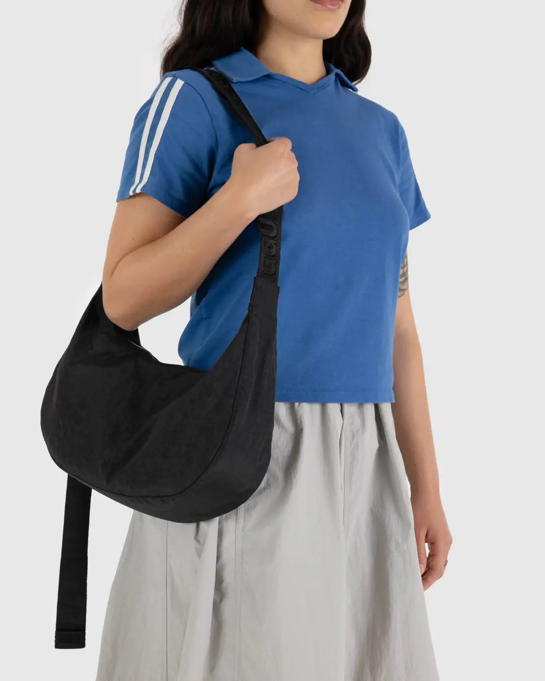 MEDIUM NYLON CRESCENT BAG-BLACK